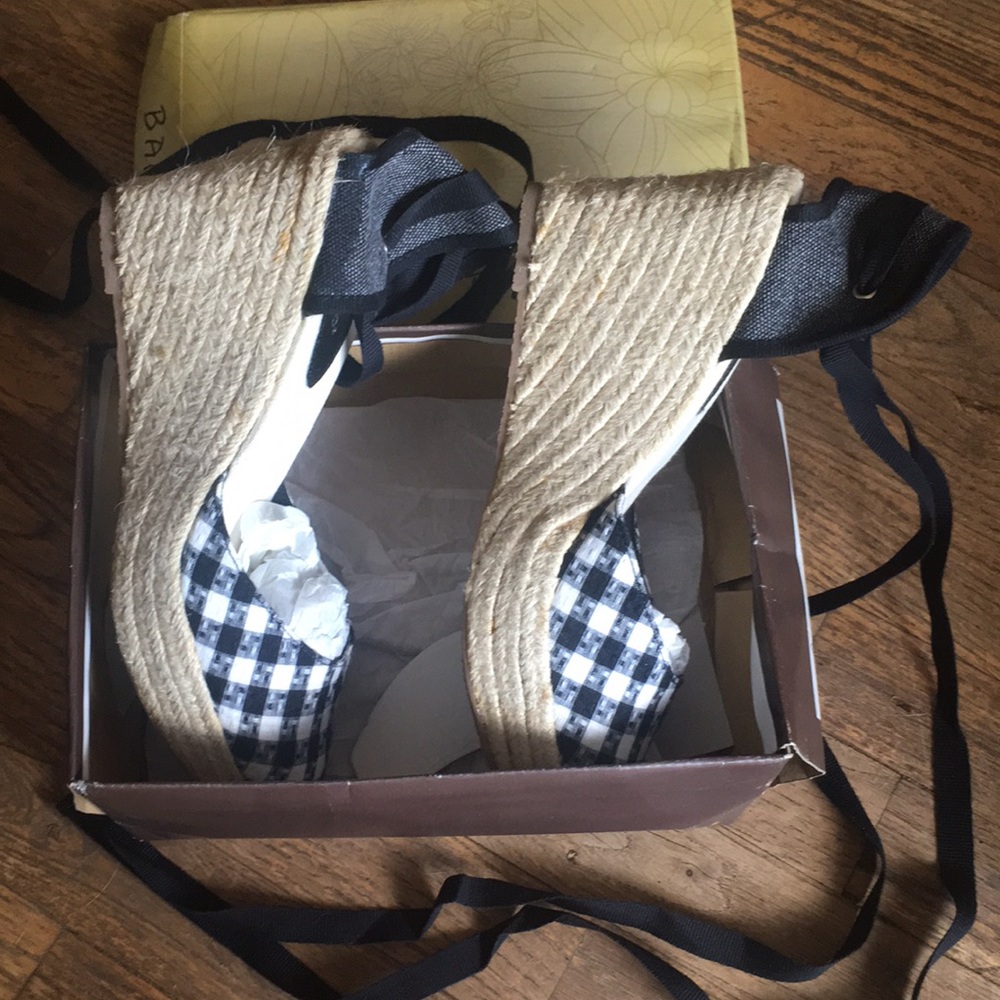 Bamboo picnic wedge ankle strap tie sandals - Picture 2 of 9
